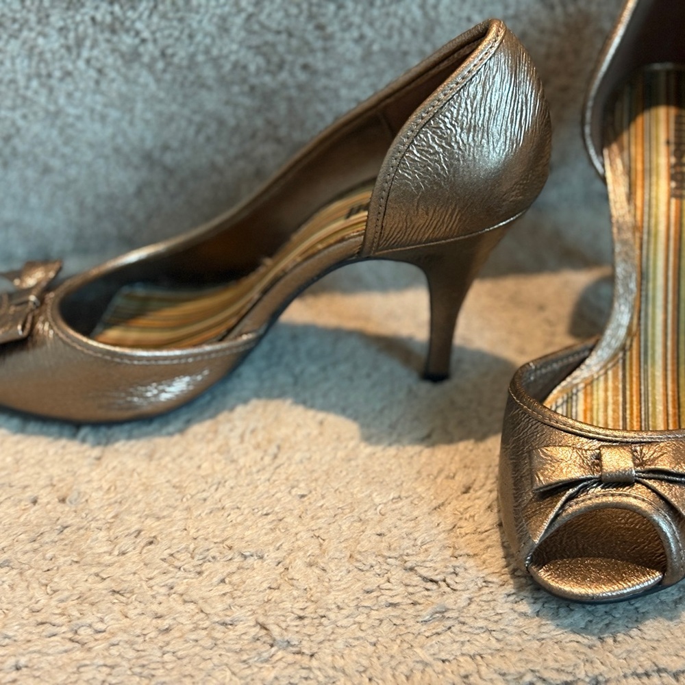 Unlisted Metallic Peep-Toe Heels with Bow - Picture 5 of 9